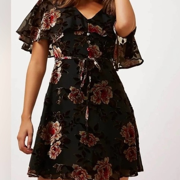 Witchy dress - Picture 2 of 10